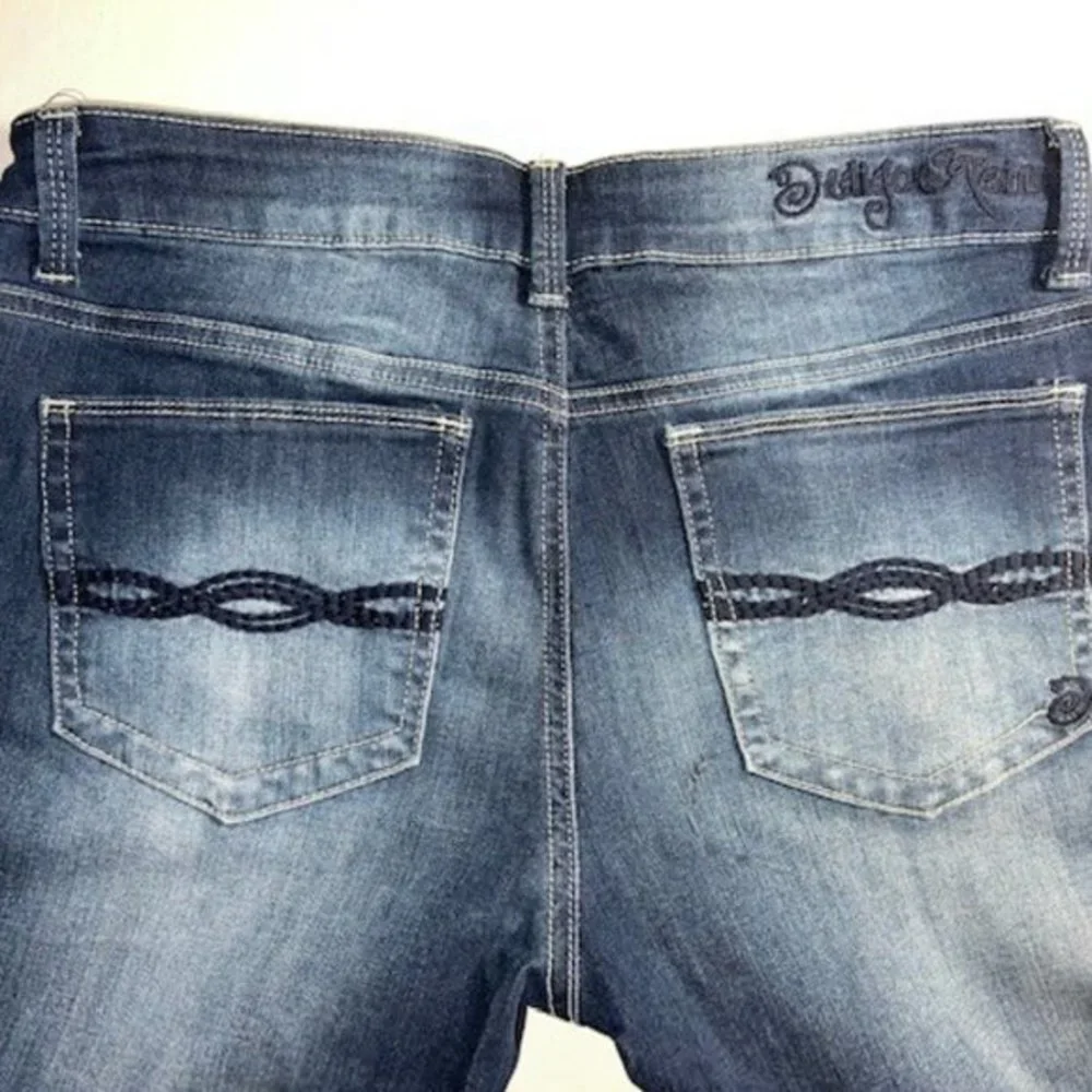 Indigo Rein Juniors, Size 11 Distressed Skinny Jeans - Picture 1 of 7
